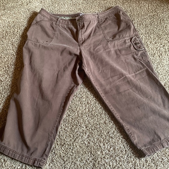 Caribbean Joe Pants - Caribbean Joe 18W Capri